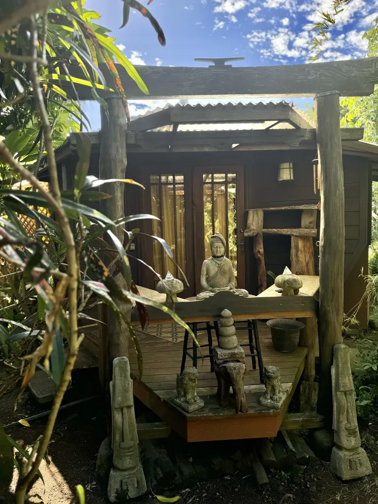 94-6435 Palaoa Road Naalehu HI 96772
