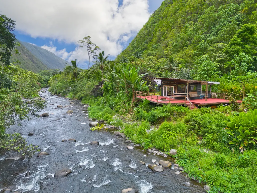 1 Waipio Valley Road Honokaa HI 96727