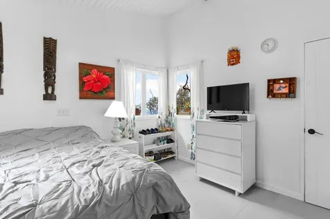 92-8779 Reef Circle Makai Ocean View HI 96737