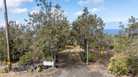 92-8779 Reef Circle Makai Ocean View HI 96737