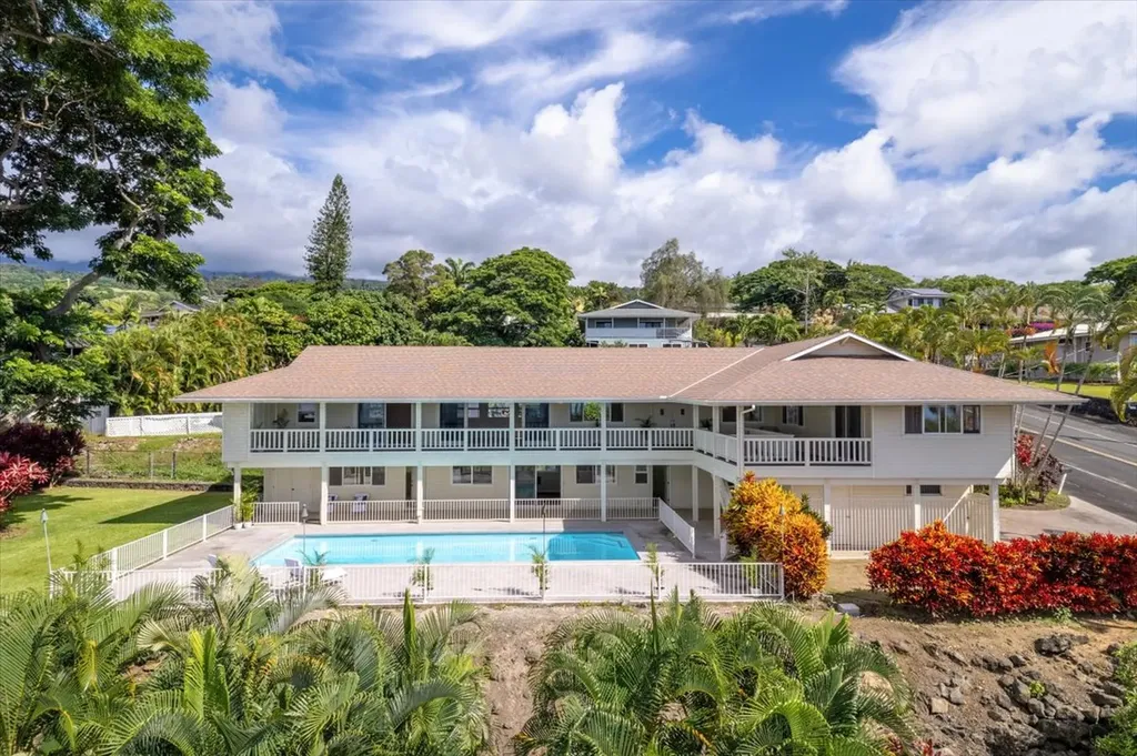 75-389 Hoene Street Kailua-kona HI 96740