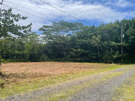 15-2005 2nd Avenue Keaau HI 96749