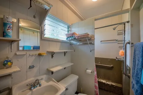 61 Pakalana Street Hilo HI 96720