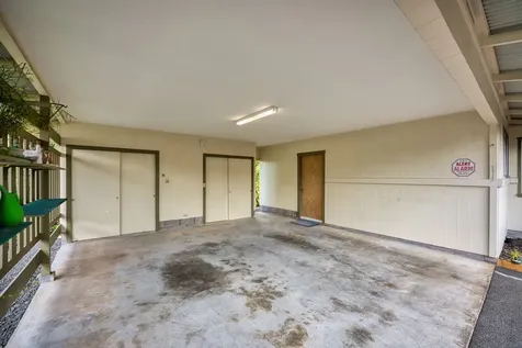 61 Pakalana Street Hilo HI 96720