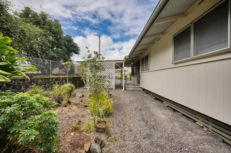 61 Pakalana Street Hilo HI 96720