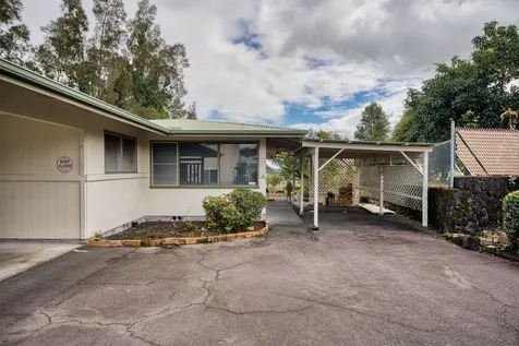 61 Pakalana Street Hilo HI 96720