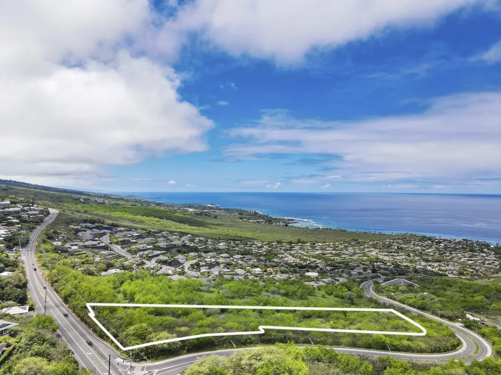 Laaloa Avenue Kailua Kona HI 96740