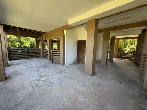 1979 Kalanianaole Street Hilo HI 96720