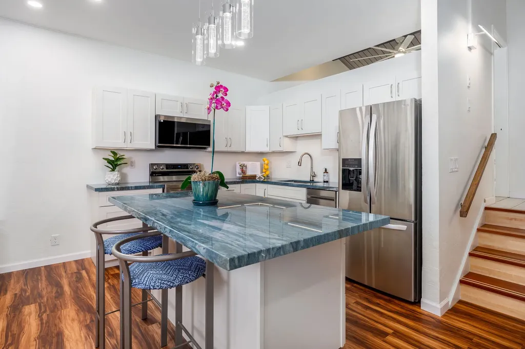 78-7039 Kamehameha Iii Road Kailua-kona HI 96740