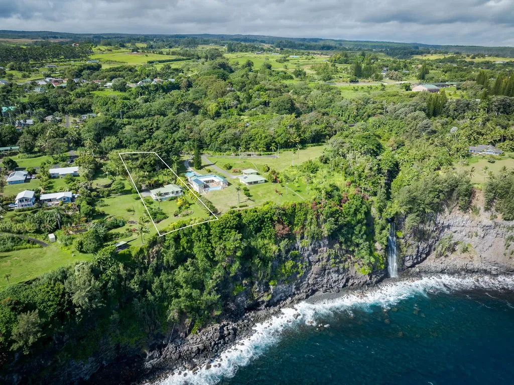 35-2068 Hulaana Place Papaaloa HI 96780