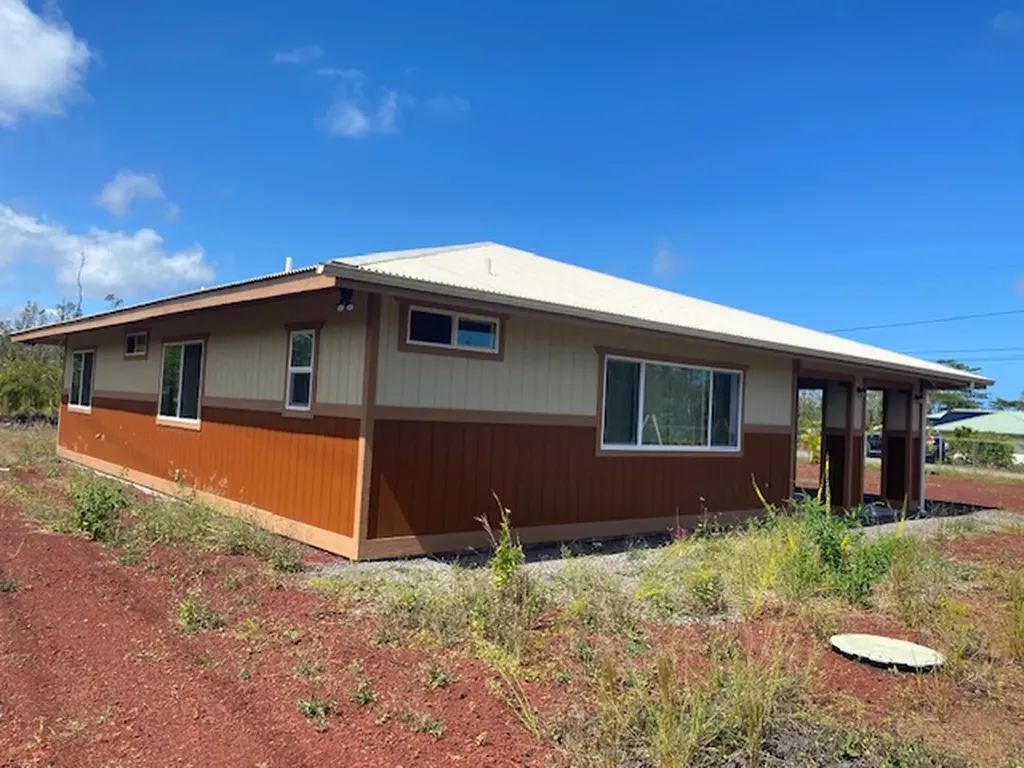 15-1852 33rd Avenue Keaau HI 96749