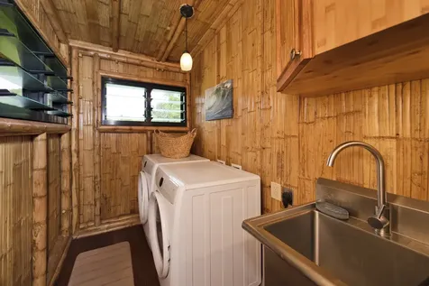 28-3033 Beach Road Pepeekeo HI 96783