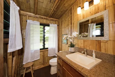 28-3033 Beach Road Pepeekeo HI 96783