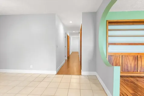 1531 Maunakai Street Hilo HI 96720