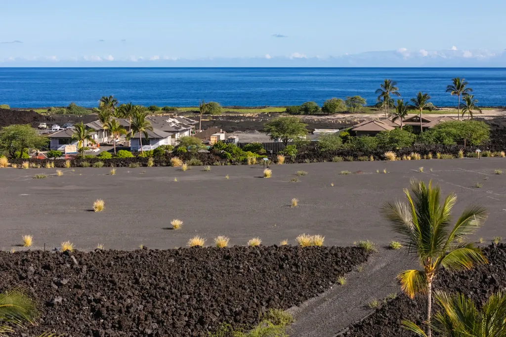 72-1147 Kekahawaiole Drive Kailua-kona HI 96740