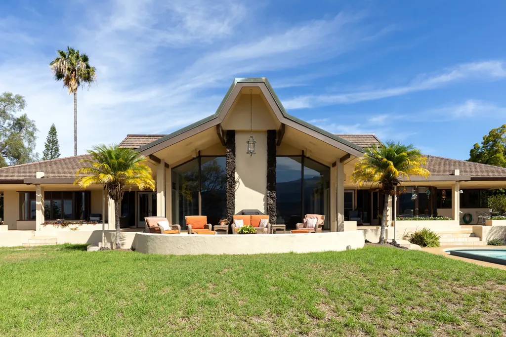 71-1638 Puu Napoo Drive Kailua-kona HI 96740