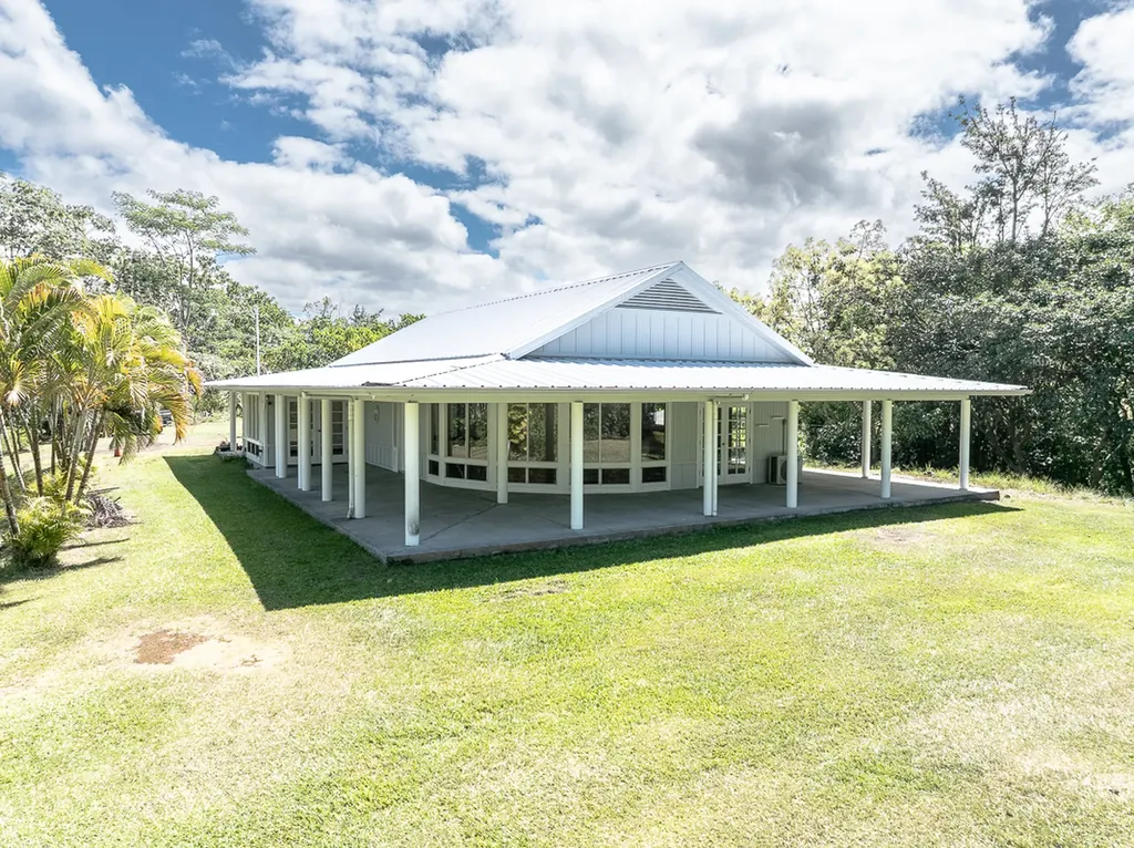15-1386 12th Avenue Keaau HI 96749