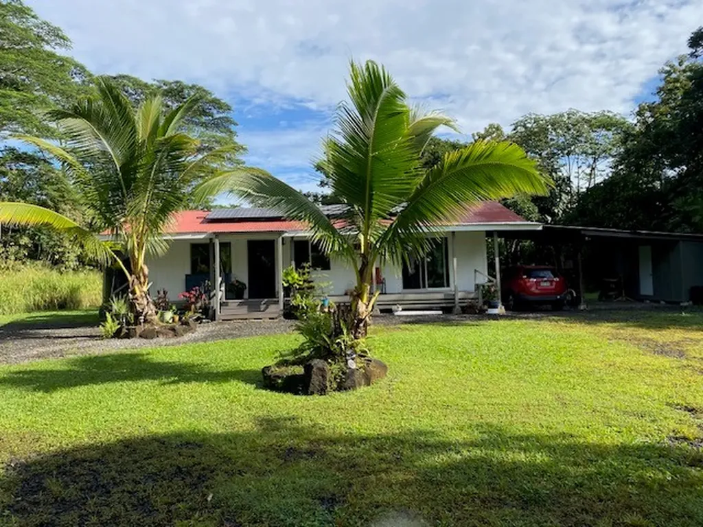 15-1949 11th Avenue Keaau HI 96749