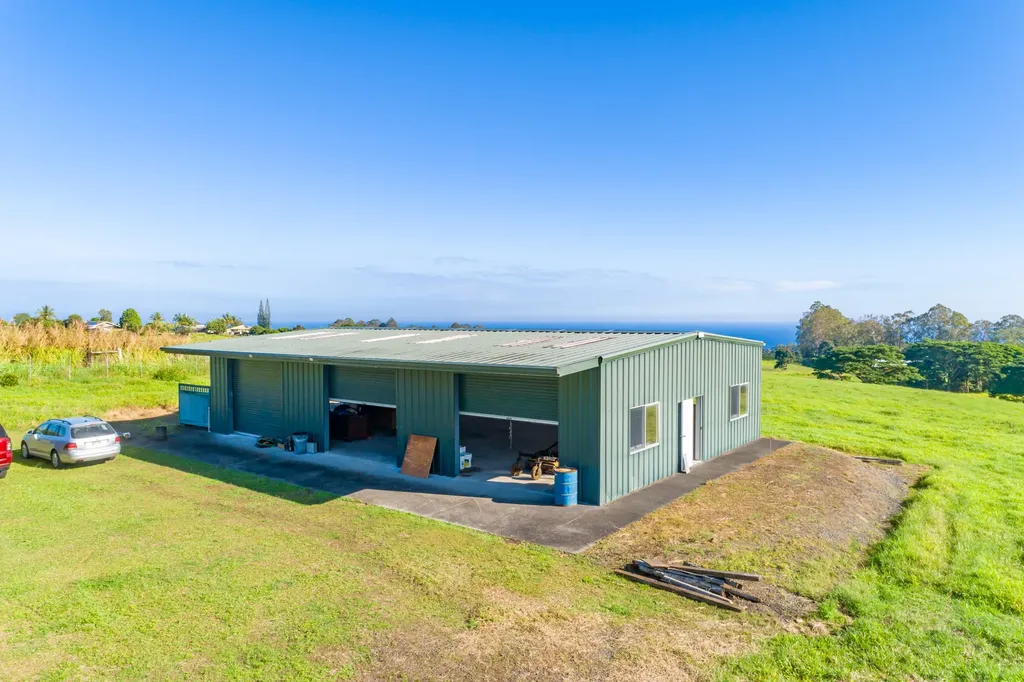 29-292 Kulaiwi Road Hakalau HI 96710