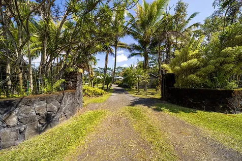 15-1559 19th Avenue Keaau HI 96749