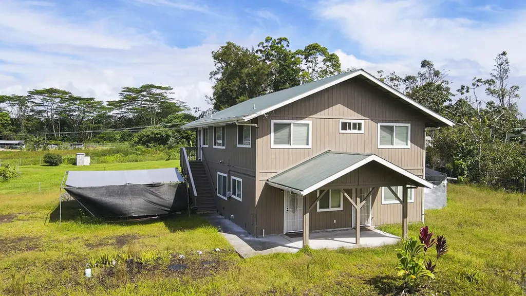 15-1488 15th Avenue Keaau HI 96749