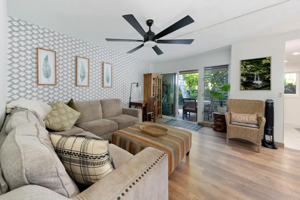 78-6800 Alii Drive Kailua-kona HI 96740