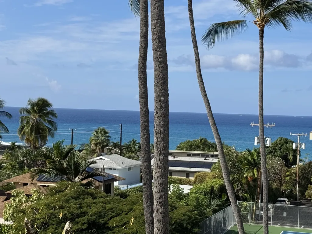 77-6469 Alii Drive Kailua-kona HI 96740