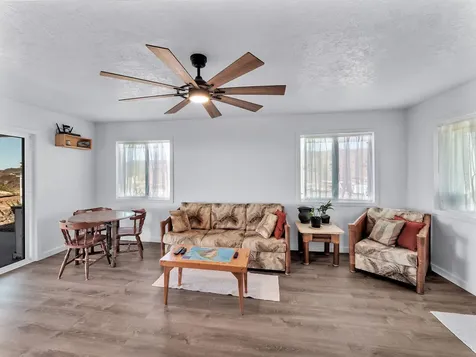 92-795 Hokulani Boulevard Ocean View HI 96737