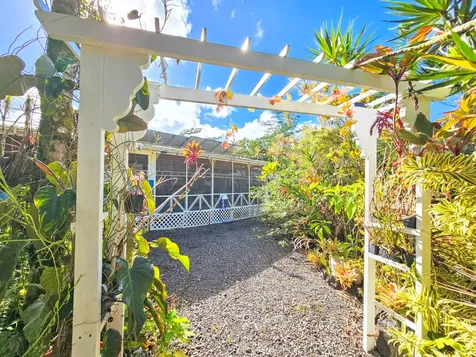 15-1487 16th Avenue Keaau HI 96749