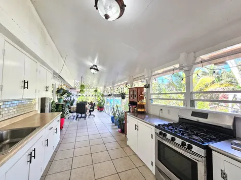 15-1487 16th Avenue Keaau HI 96749