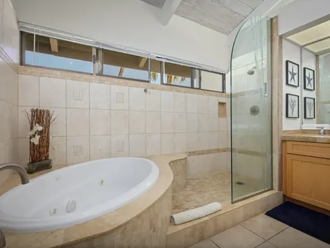 78-6842 Alii Drive Kailua-kona HI 96740