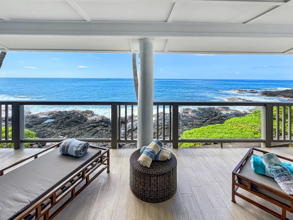 76-6204 Alii Drive Kailua-kona HI 96740