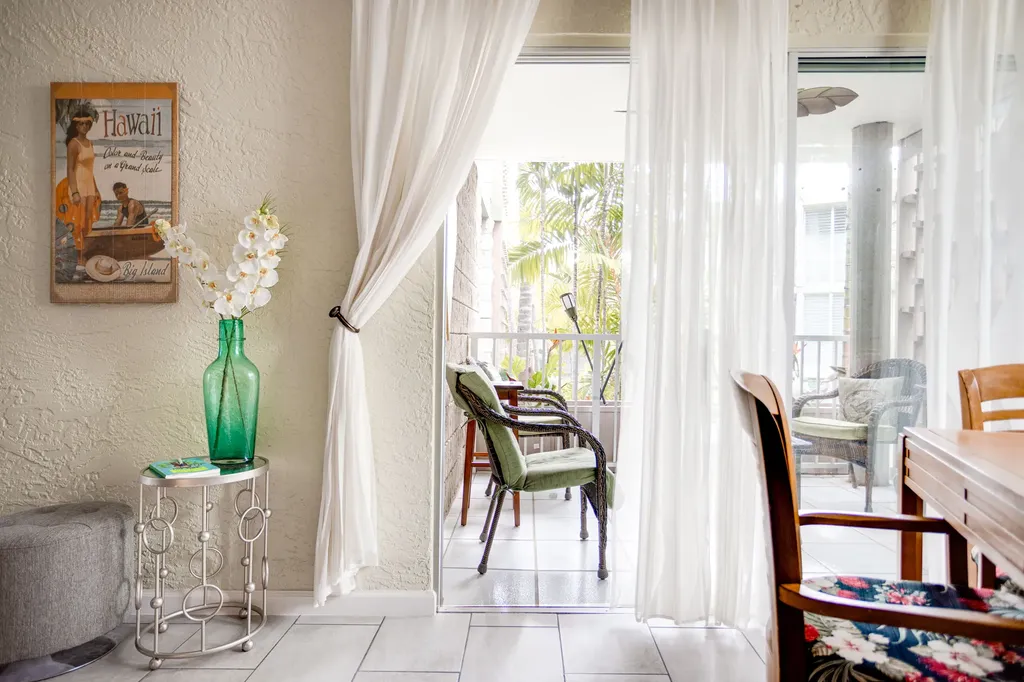 75-6016 Alii Drive Kailua-kona HI 96740