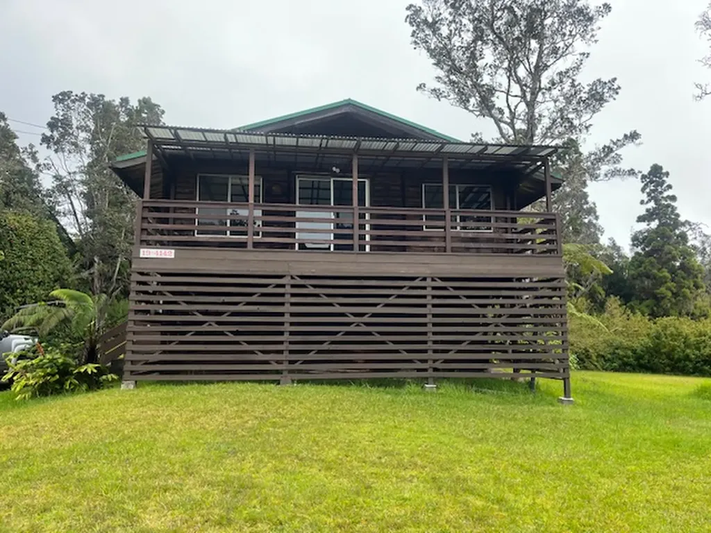 19-4142 Haunani Road Volcano HI 96785