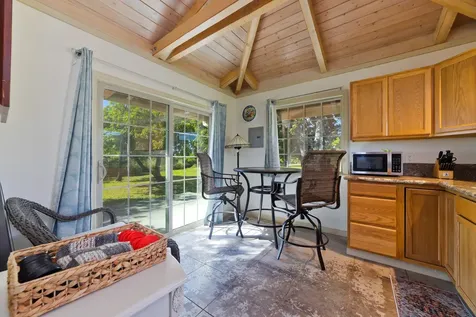 95-6253 Makai Street Naalehu HI 96772