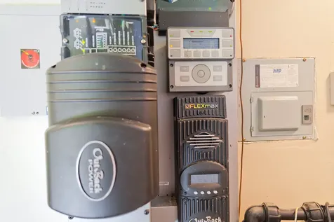 95-6253 Makai Street Naalehu HI 96772