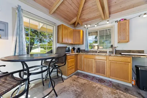 95-6253 Makai Street Naalehu HI 96772