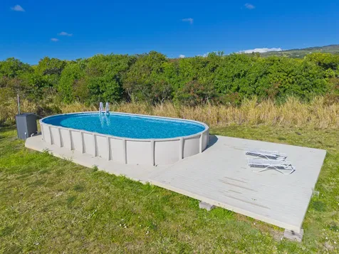 95-6253 Makai Street Naalehu HI 96772