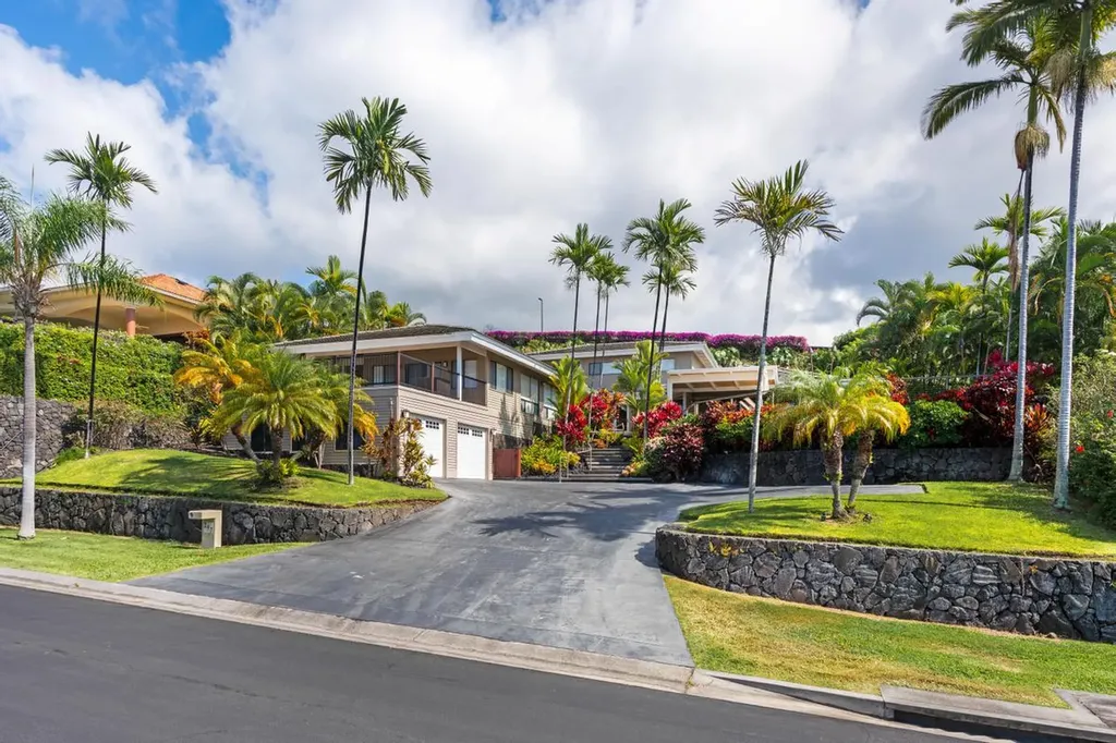 78-6881 Keaupuni Street Kailua-kona HI 96740