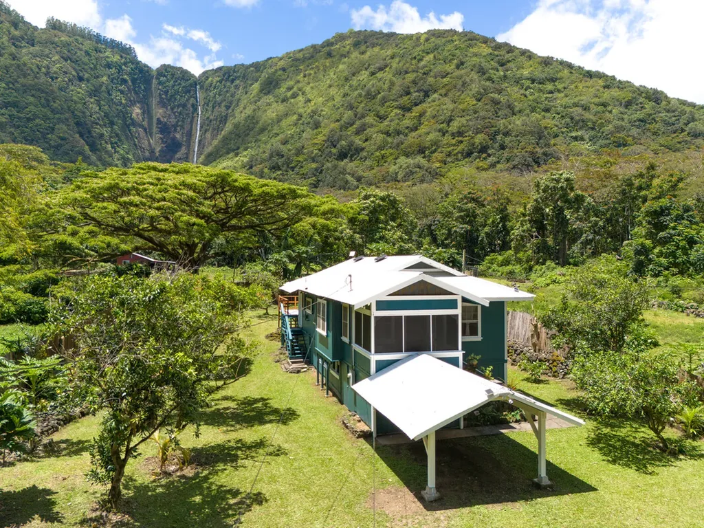 49-5791 Waipio Valley Road Honokaa HI 96727