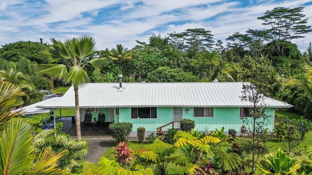 15-1477 17th Avenue Keaau HI 96749