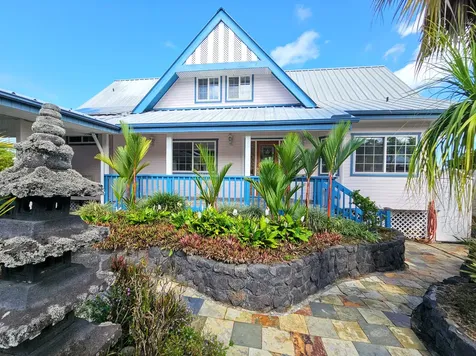 726-A Waianuenue Avenue Hilo HI 96720