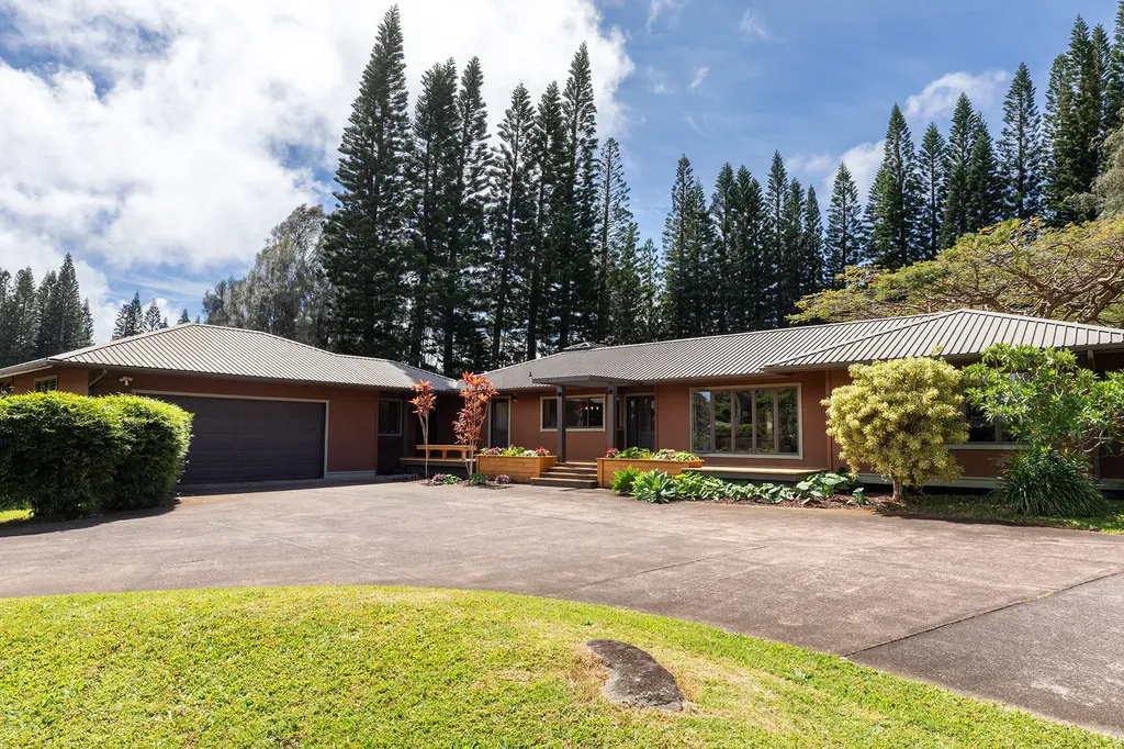 55-853 Kukini Place Hawi HI 96719