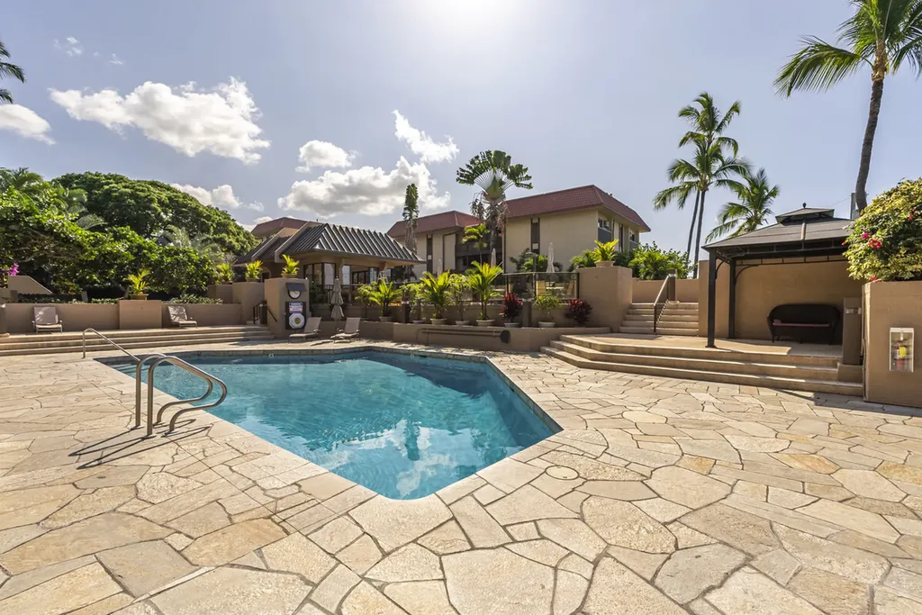 75-5865 Walua Road Kailua-kona HI 96740