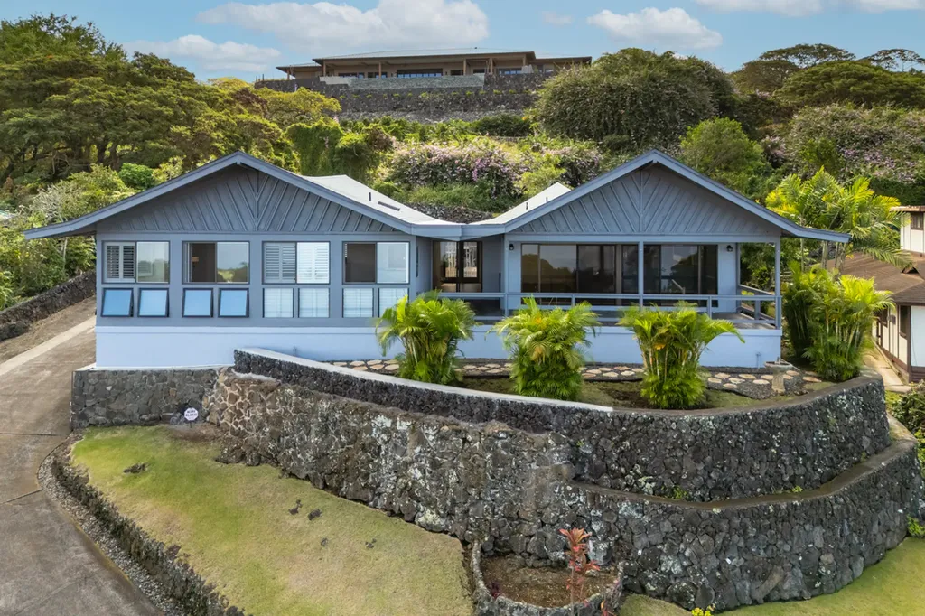 77-364 Mele Place Kailua-kona HI 96740