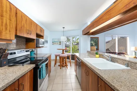 78-261 Manukai Street Kailua-kona HI 96740