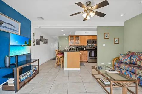 203 Casa De Emdeko Kailua-kona HI 96740