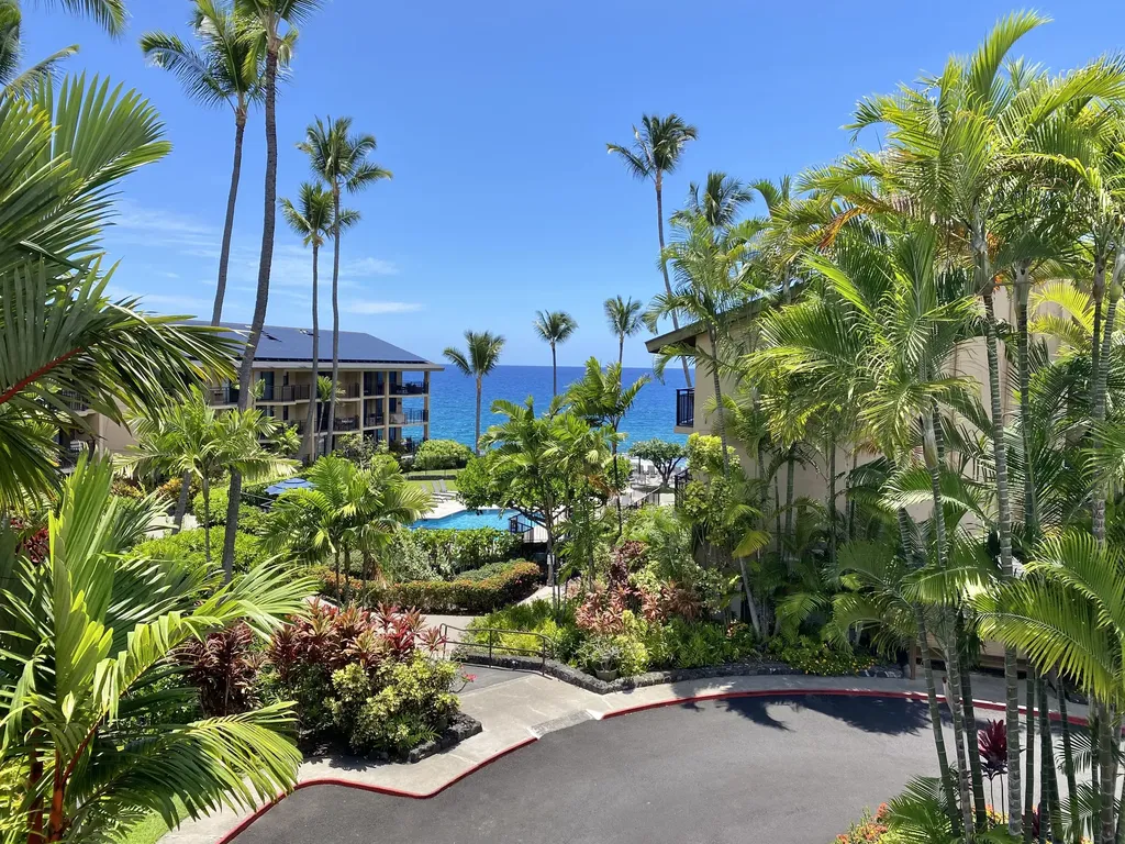 75-6026 Alii Drive Kailua-kona HI 96740
