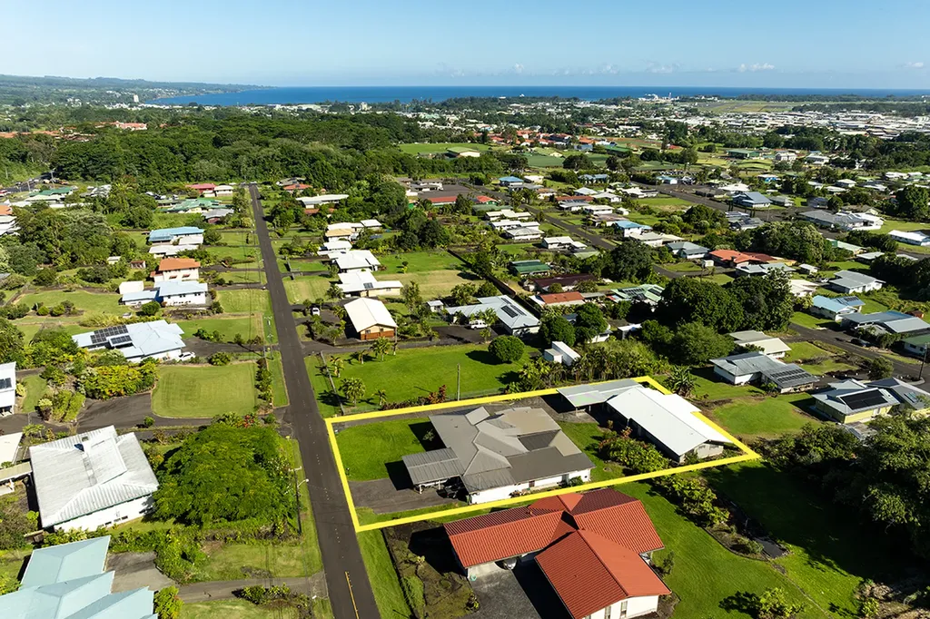 127 Kanoelani Street Hilo HI 96720