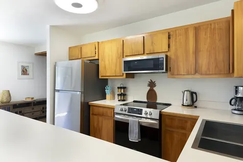 99-7715 Kalehua Place Volcano HI 96778